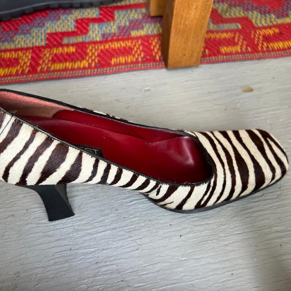 Nine West Zebra Pumps Square Toe block heel 90s - Picture 9 of 16